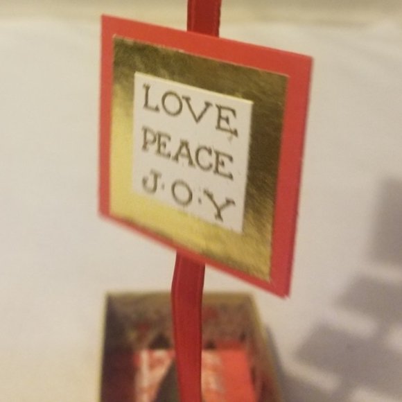 Christmas Surprise Box 2003 - Picture 4 of 10